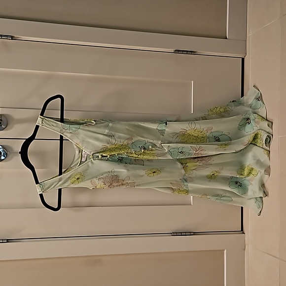 Nine West pure silk pastel green floral dress size 4 (small) - Picture 1 of 4